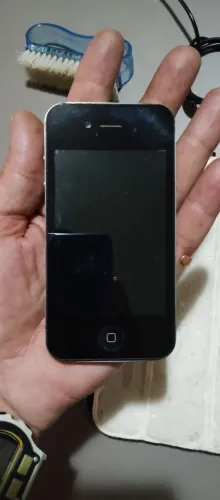 Celular,tela ok,e carcaça ok,70$