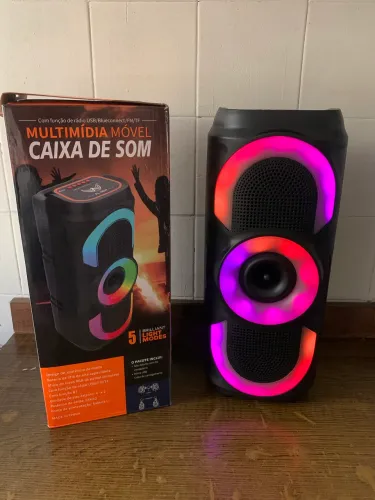 Caixa de som recarregavel nova