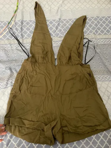 Macacão social verde-militar