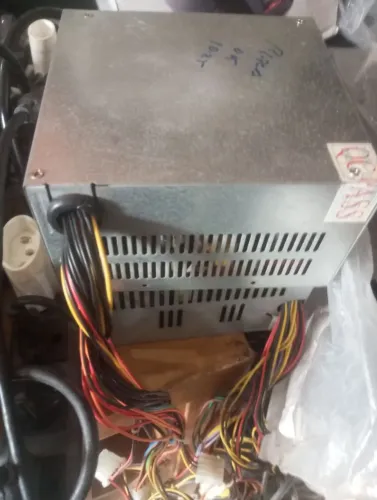 5 fontes ATX funcionando