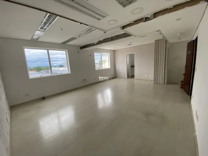 Sala disponível no prédio comercial do Jacareí Shopping