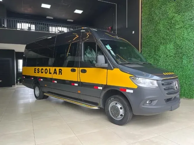 Mercedes-Benz Sprinter 517 Van L.t.a. 18L Diesel (e6) 2027
