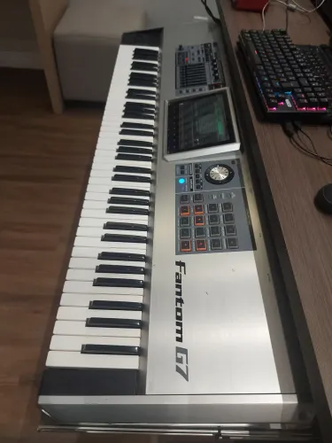 Roland Fantom G7