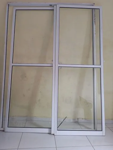 Porta de vidro duas folhas