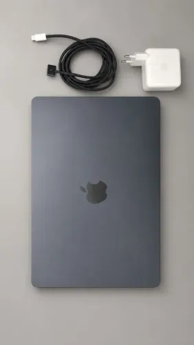 Macbook Air M3 | 24GB Ram | 256 GB HD