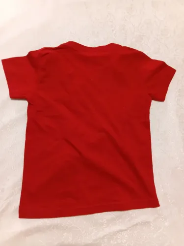 Camiseta menino tam 5-6 anos