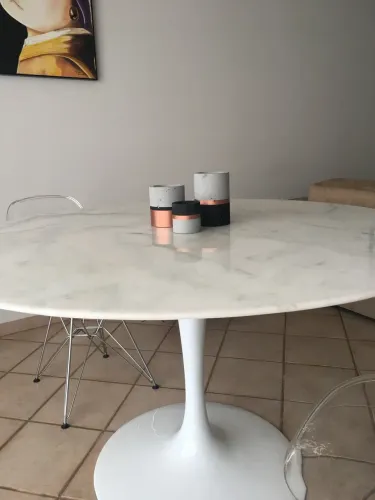 Mesa jantar Saarinen