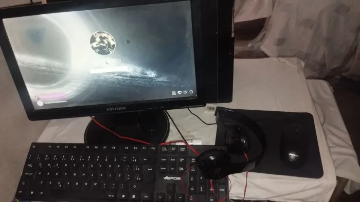 VENDO PC DE PRA ESTUDOS!!
