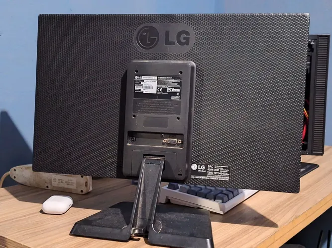 MONITOR LG 19 POL