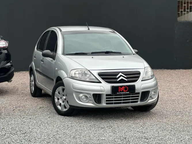 Citroen C3 GLX 1.4/ GLX Sonora 1.4 Flex 8V 5P 2011