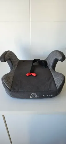 Cadeira assento infantil pra carro 22kg a 36kg Lenox Zutto usado