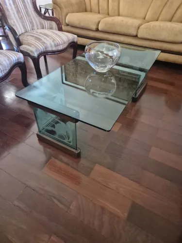 2 mesas de vidro