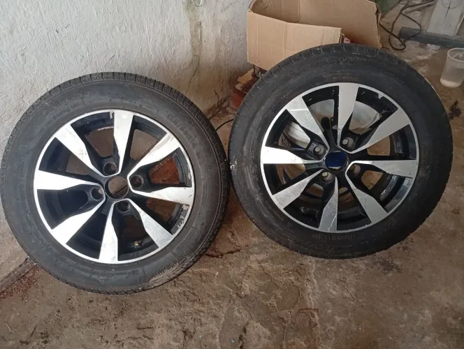 Vendo 2 rodãos aro 14 com pneus 