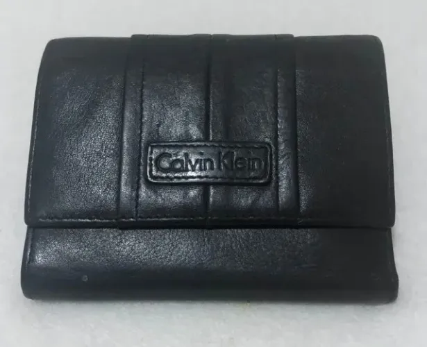 Carteira calvin kleim de couro original (semi nova)