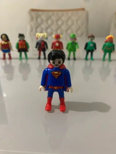 Super Homem DC Playmobil Kinder Ovo
