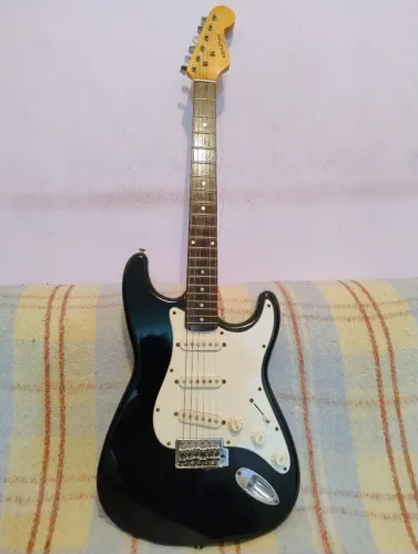Guitarra Stratocaster Memphis by Tagima