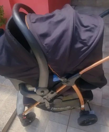 Carrinho e bebê conforto Buriggotto 
