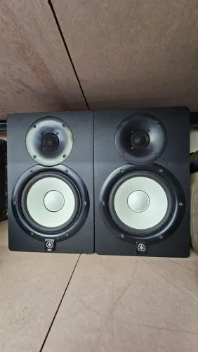 Caixa Yamaha HS7