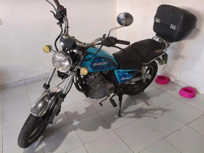 Moto intruder