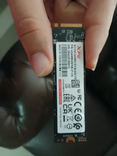 SSD XPG GAMMIX S70 BLADE 2TB, saúde 97%, leitura 7400. Gravação 6800