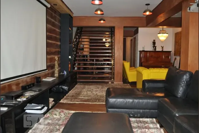 Casa à Venda - Bosque da Saúde, 3 Quartos, 300 m2