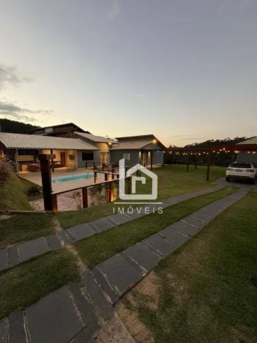 Linda casa super aconchegante em Santa tereza, condominio fechado!!!