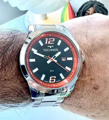 Relógio Technos Masculino. Novo. 50 metros. Garantia de um ano do fabricante. Original.