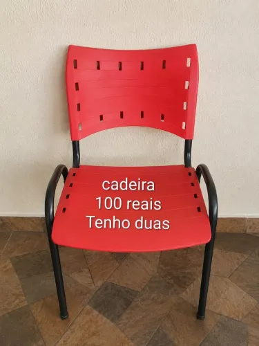 Cadeira vermelha 