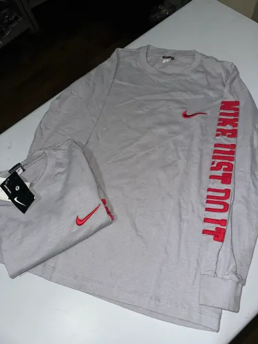 Manga Longa Nike Cinza