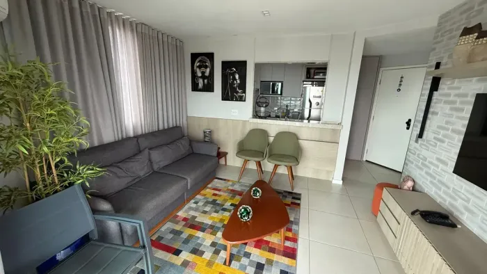 Alugo flat mobiliado e reformado 1 sala quarto banheiro cozinha americana e 1 vaga 42m2 na