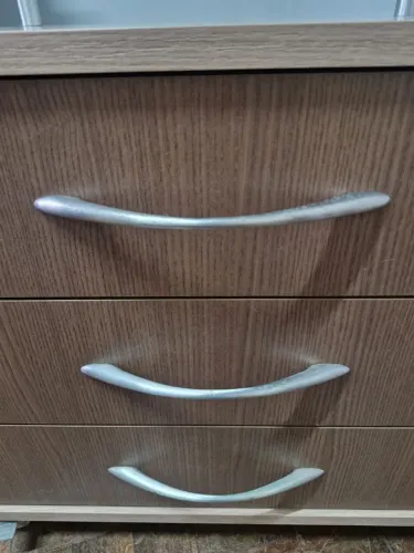 Gaveteiro ou mesa de cabeceira