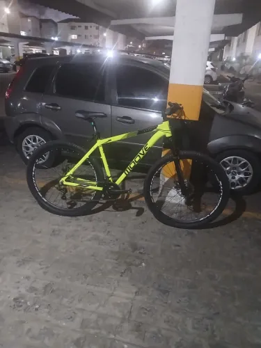 Vendo uma bicicleta Aro 29