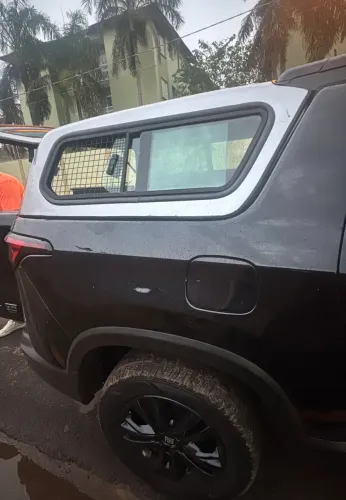Vendo capota de fibra
