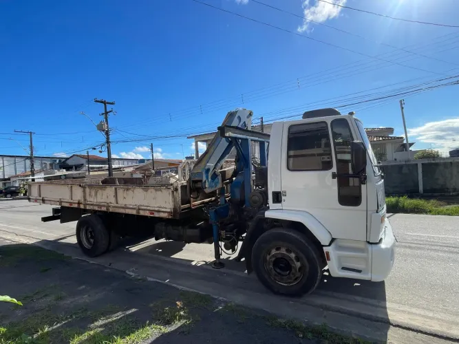 Venda caminhão muck Ford cargo 1517 E