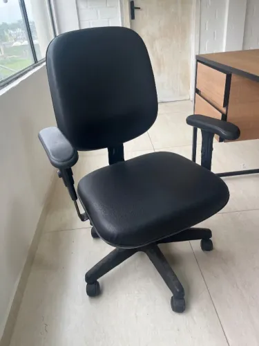 Cadeira de escritório / Home com NF