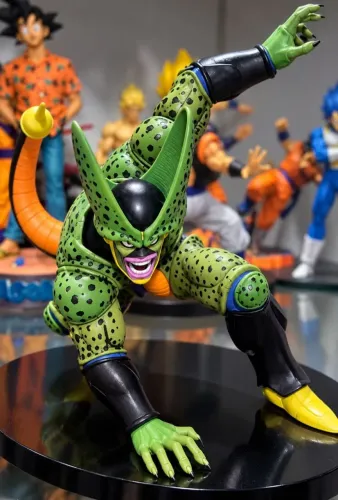 Cell Perfeito Dragon Ball Z - Figura Original Bandai Banpresto com Base