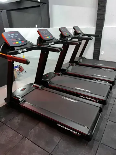equipamentos de academia