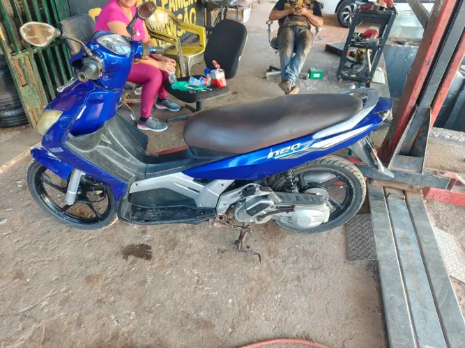 Vendo moto neo 2008 só pegar e transferir
