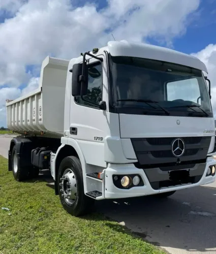 Mb Atego 1719 4x2 - Ano 2013 Caçamba