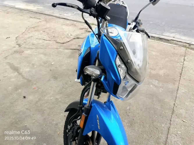Vendo Suzuki muito nova pelo ano