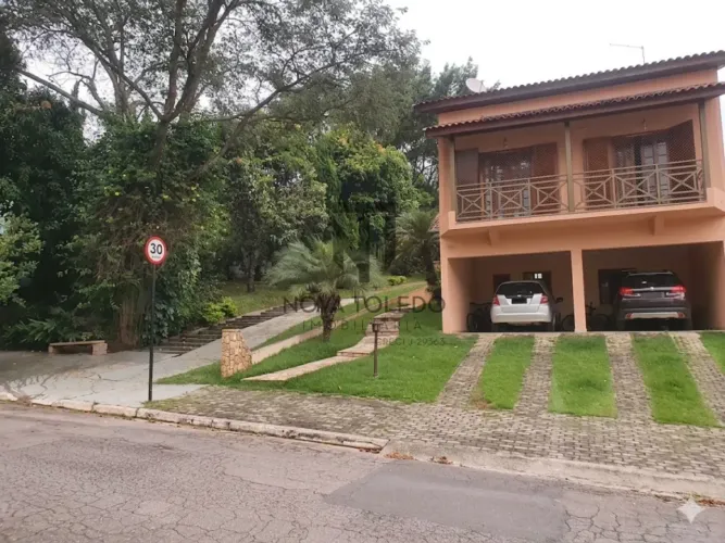 OPORTUNIDADE! SOBRADO EM CONDOMÍNIO FECHADO À VENDA - 190m² - 3 DORMITÓRIOS SENDO 1 SUÍTE 