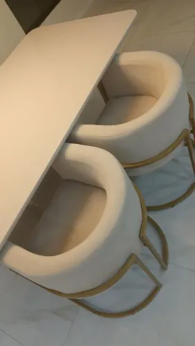 Vendo 4 Poltronas cor nude semi nova