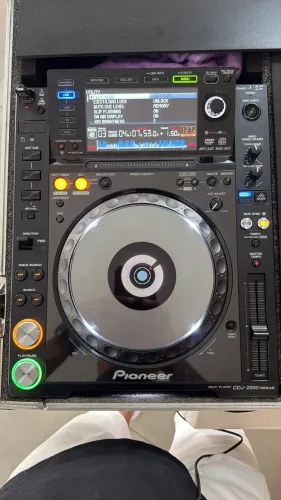  2 CDJ 2000 Nexus e Mixer Djm 900 Nexus 