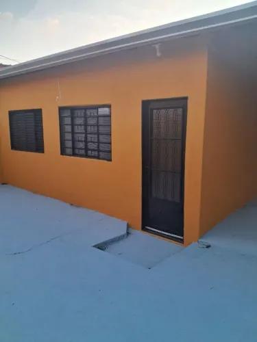 Casa à venda em Americana, Antônio Zanaga, com 2 quartos, com 60 m²