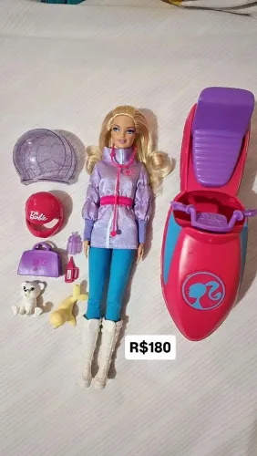 Barbie bióloga marinha