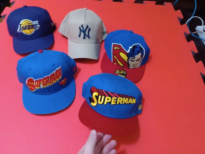 Bonés New Era novos originais, coleção SuperMan