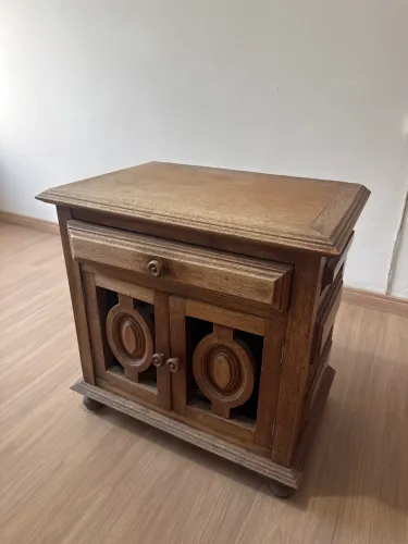 Mesa de cabeceira criado mudo madeira sapateira com gaveta