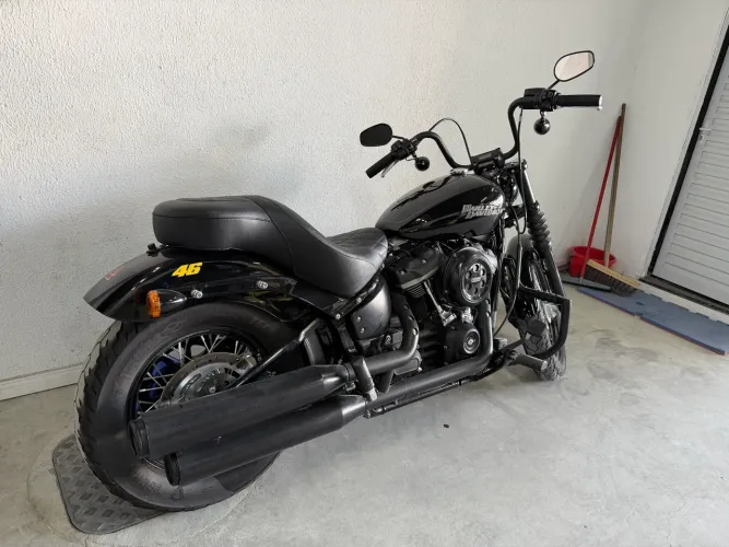Street bob 2018