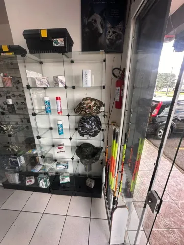 VENDE-SE AVIÁRIO ?<br>AVIÁRIO ?