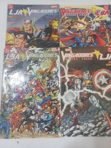 HQ Vingadores vs Liga da Justiça da América (LJA)